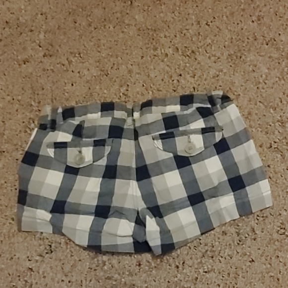 Juniors Aeropostale blue plaid short shorts - Picture 2 of 3